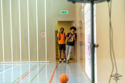 z1a9390-avec-accentuation-bruit