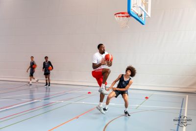 z1a1083-avec-accentuation-bruit