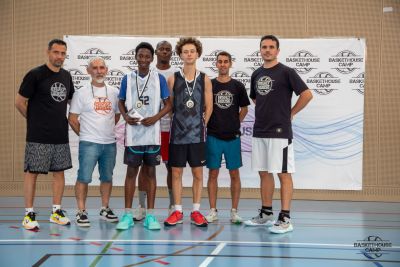 z1a1660-avec-accentuation-bruit